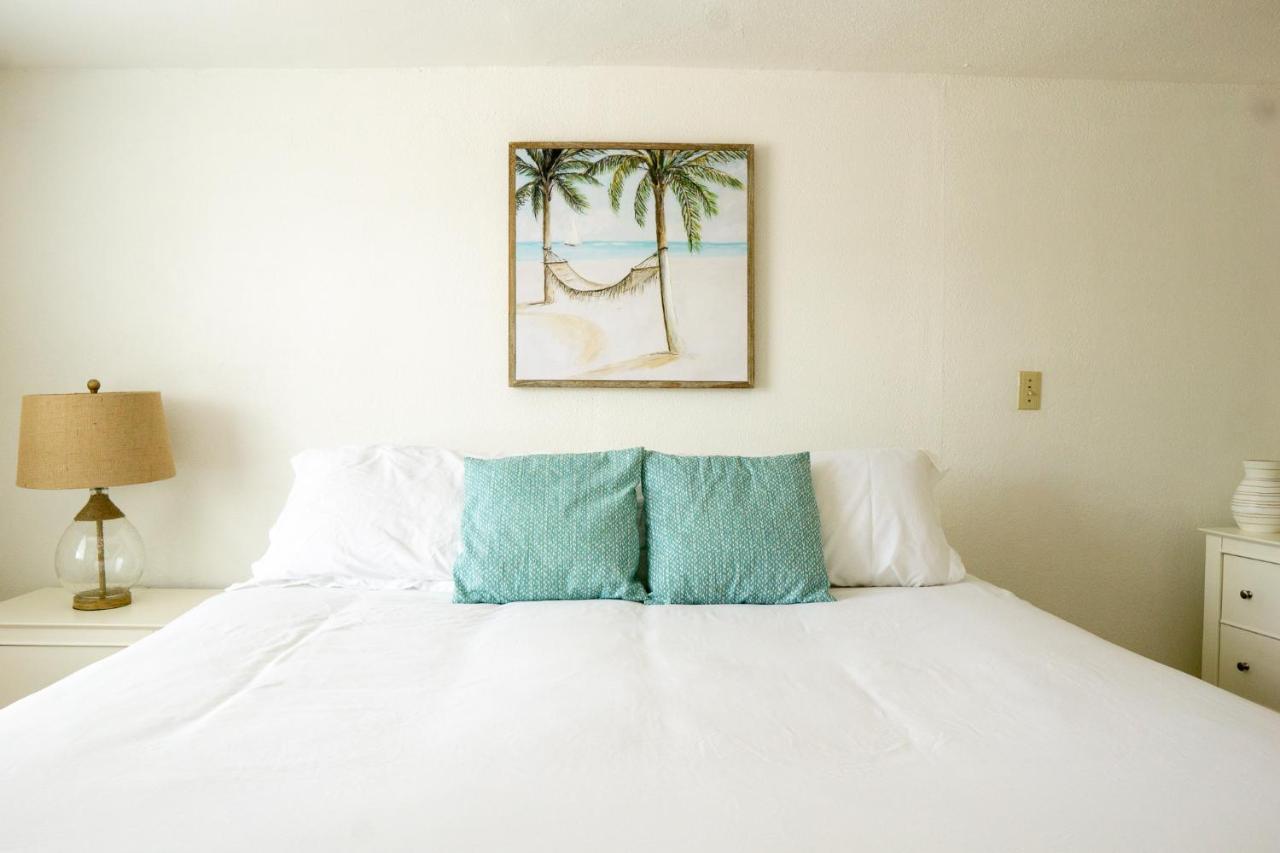 The Molloy - Treasure Island Suites & Cottages St. Pete Beach Eksteriør billede