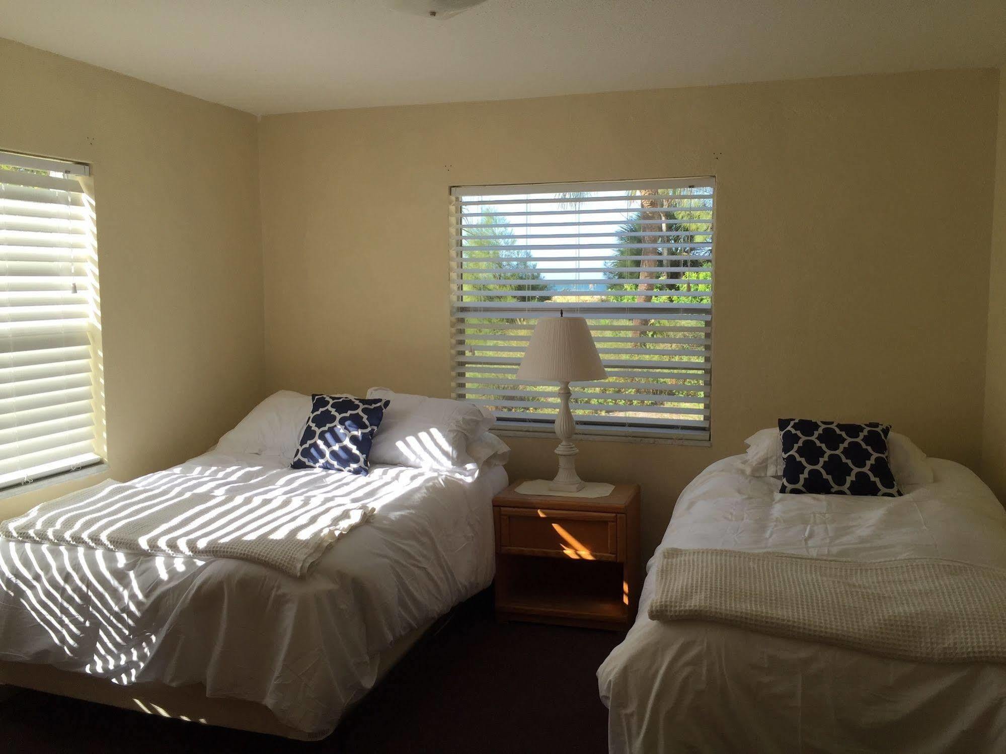 The Molloy - Treasure Island Suites & Cottages St. Pete Beach Eksteriør billede