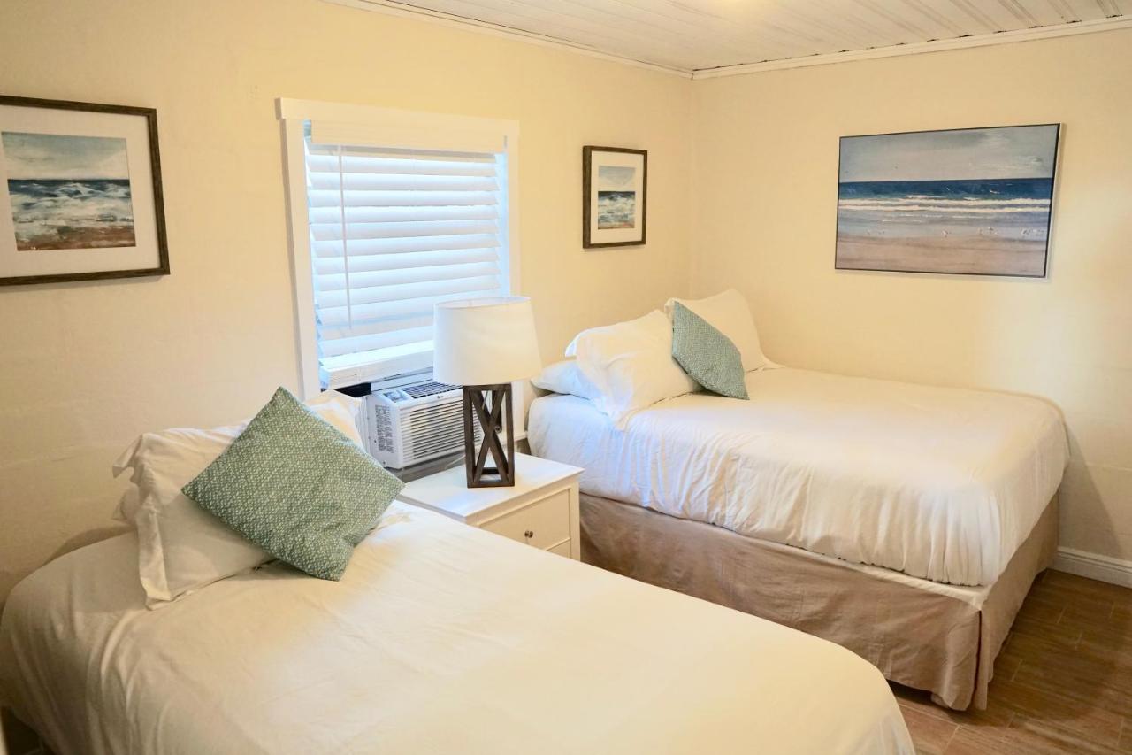 The Molloy - Treasure Island Suites & Cottages St. Pete Beach Eksteriør billede
