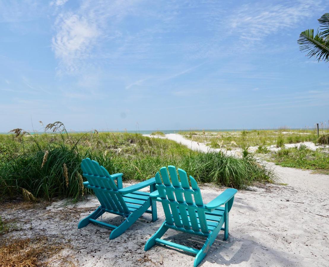 The Molloy - Treasure Island Suites & Cottages St. Pete Beach Eksteriør billede