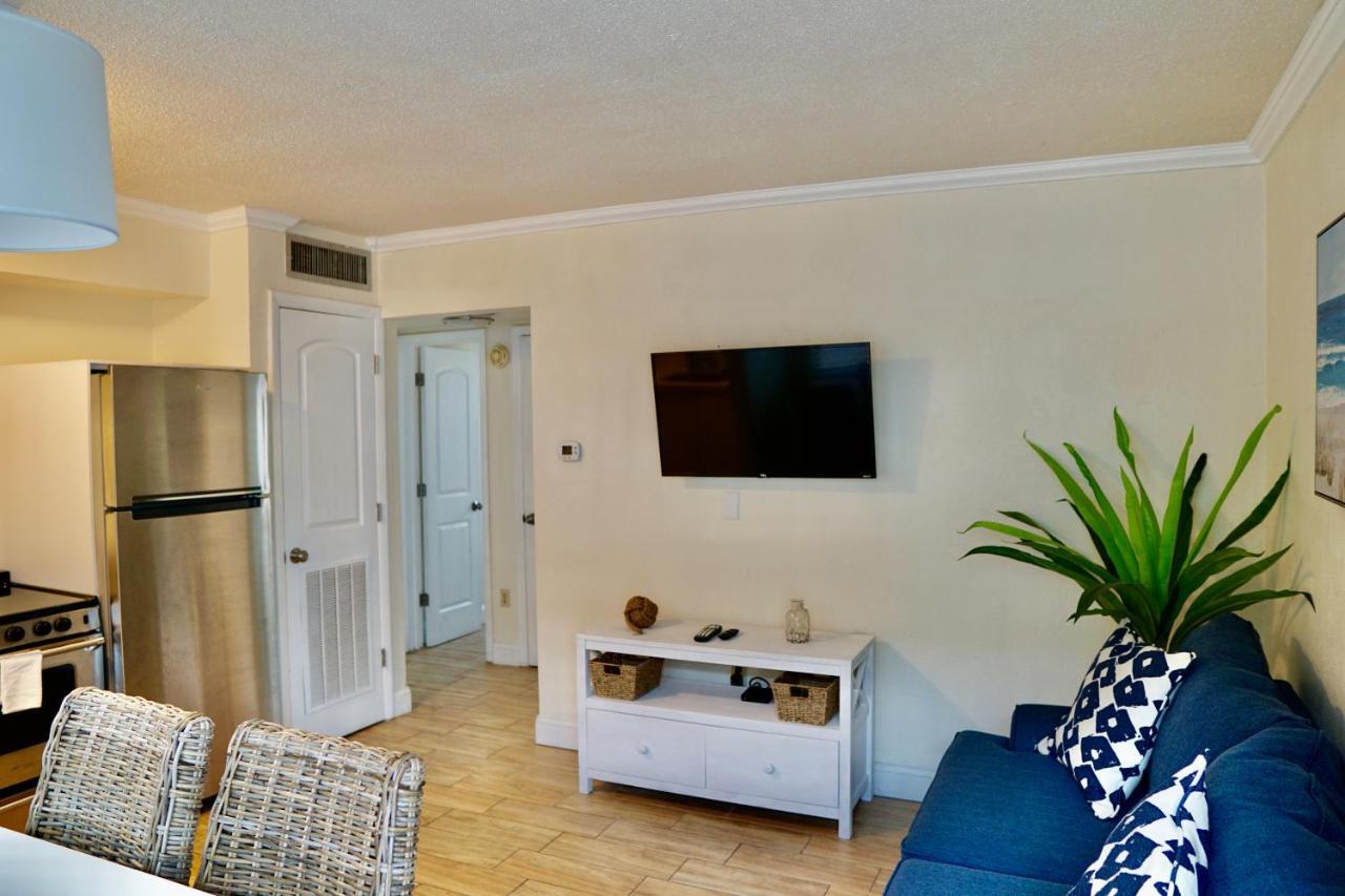 The Molloy - Treasure Island Suites & Cottages St. Pete Beach Eksteriør billede