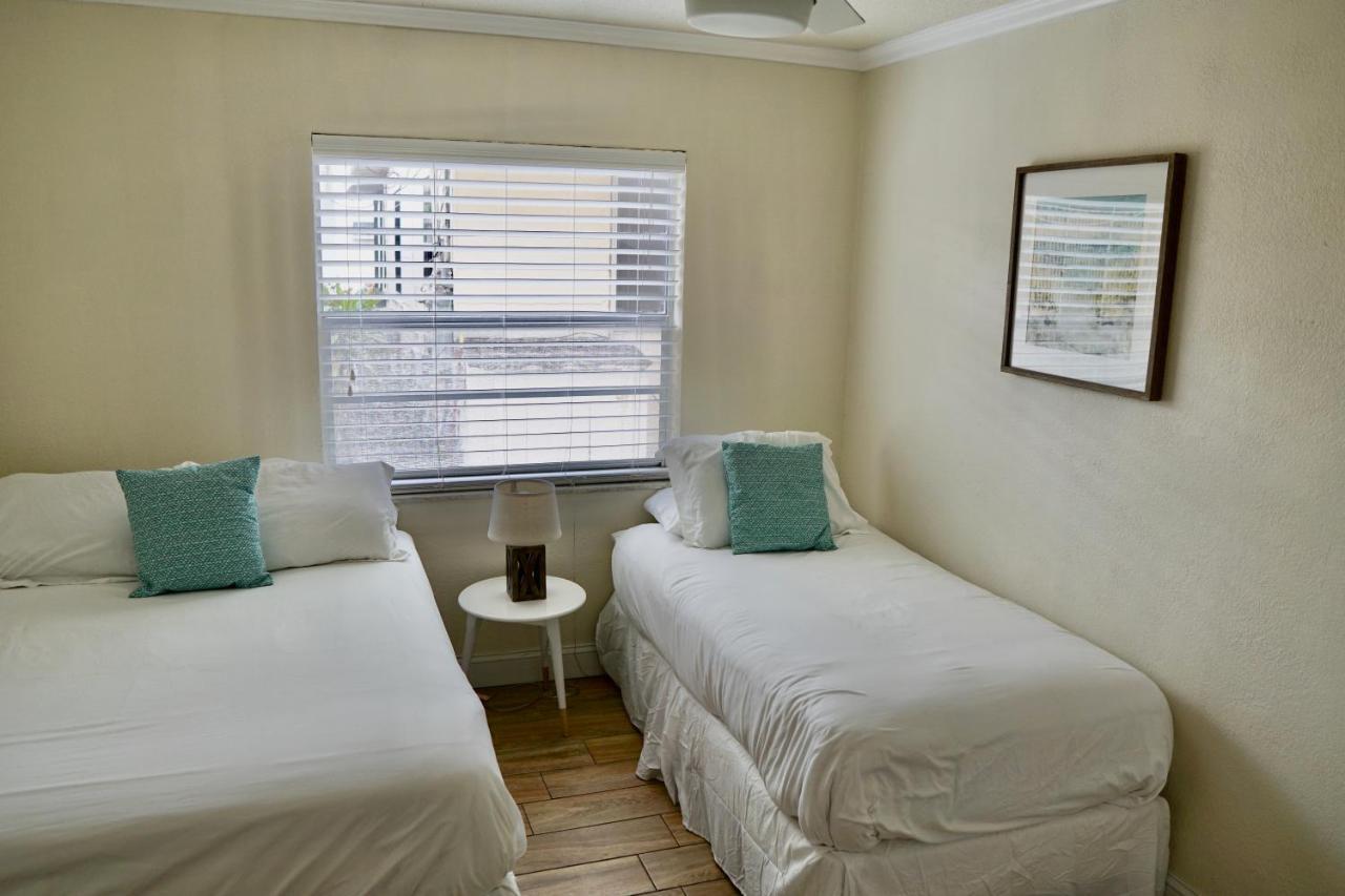 The Molloy - Treasure Island Suites & Cottages St. Pete Beach Eksteriør billede